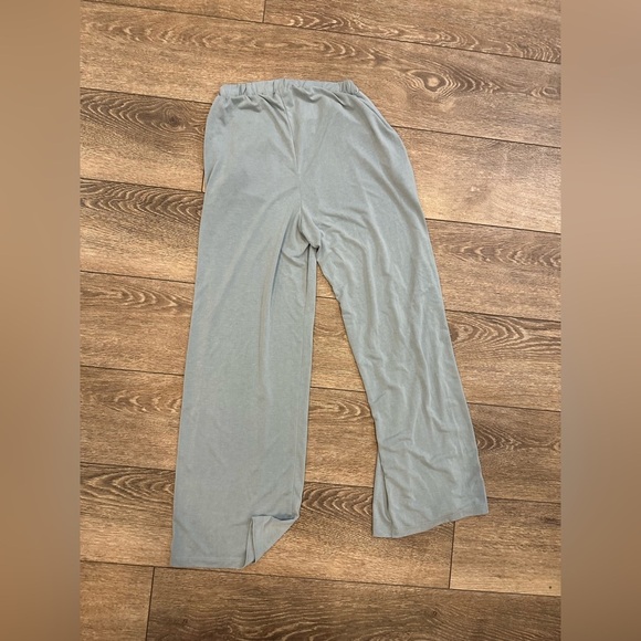 Naturana women’s Gray Pants wide legged pants Small - Picture 2 of 5